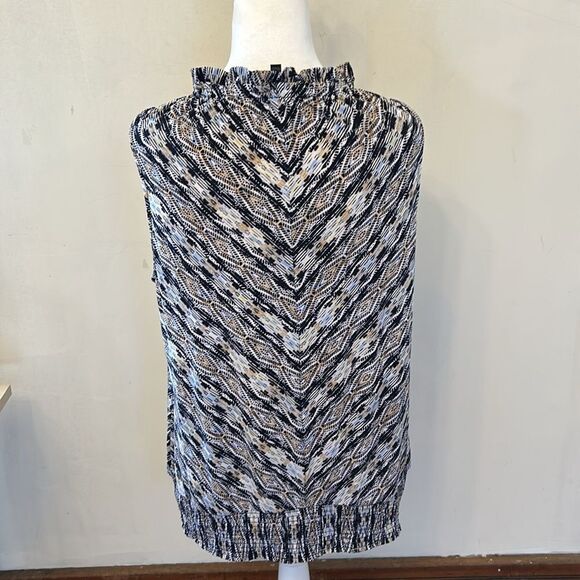 WHBM blue white patterned ruffle neck sleeveless blouson blouse Size L EUC - Picture 5 of 10